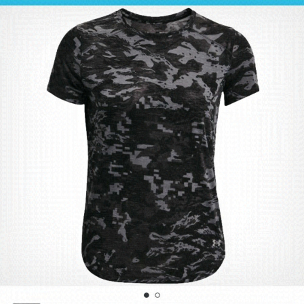 ⭐️UNDER Armour Breeze T-Shirt⭐️